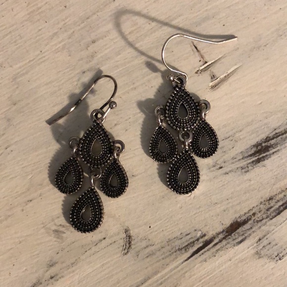 * EarRings * - Picture 1 of 7